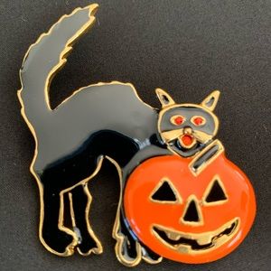 Cat and Pumpkin Pin